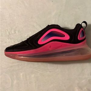 nike shoes ,multiple colors